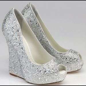 BENJAMIN ADAMS Mila crystal wedges